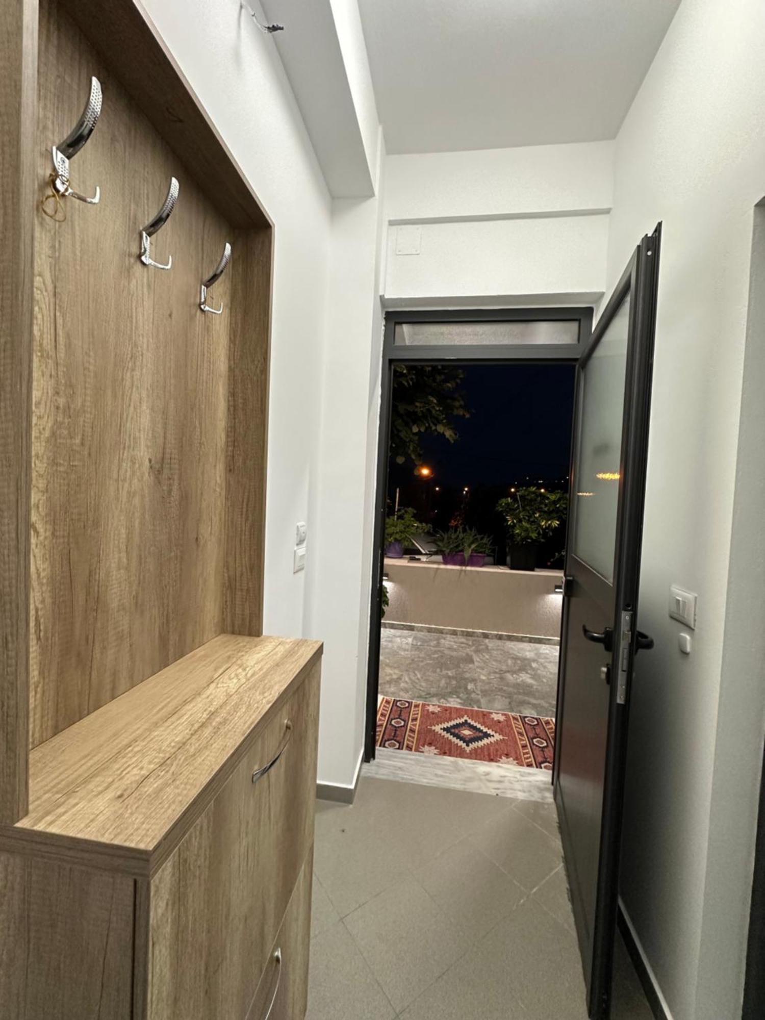Lola'S Rooms Gjirokaster Ngoại thất bức ảnh
