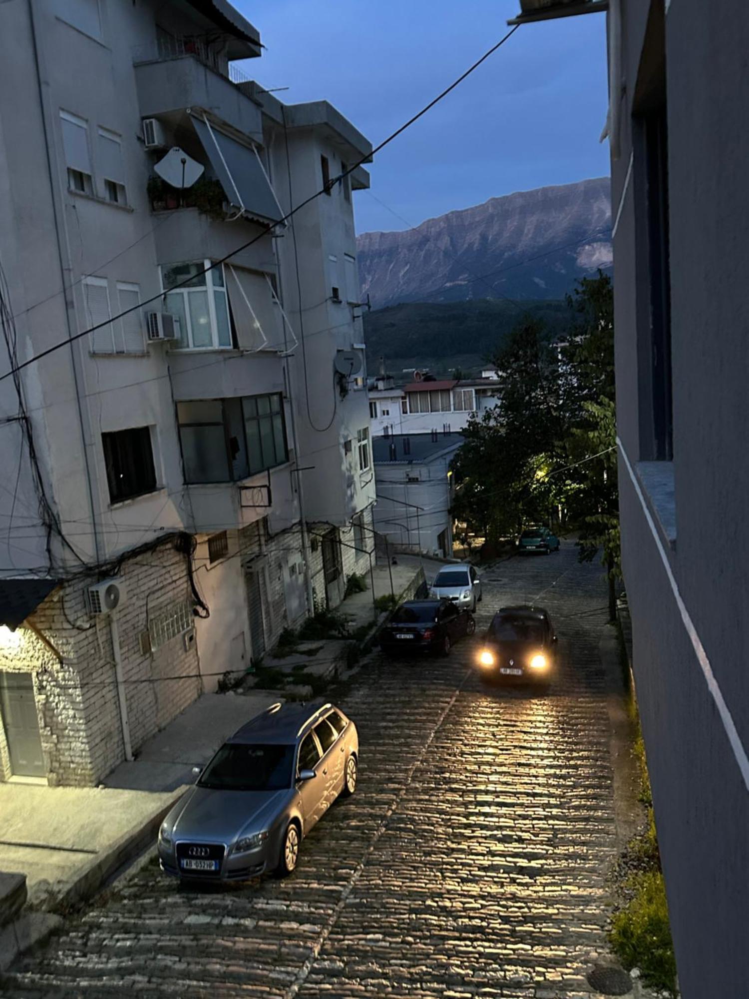 Lola'S Rooms Gjirokaster Ngoại thất bức ảnh